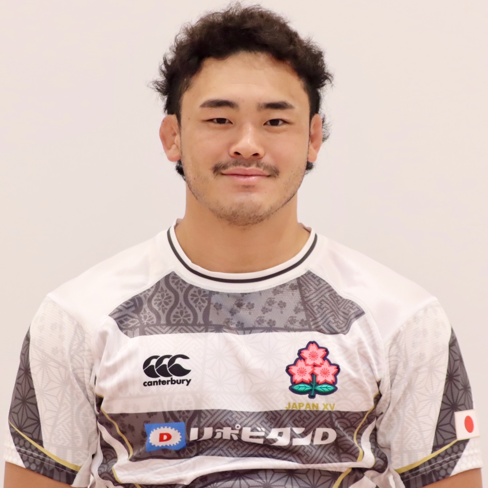 ラグビー日本代表の移動着 ラグビー日本代表 - ラグビー日本代表 added a new photo — at