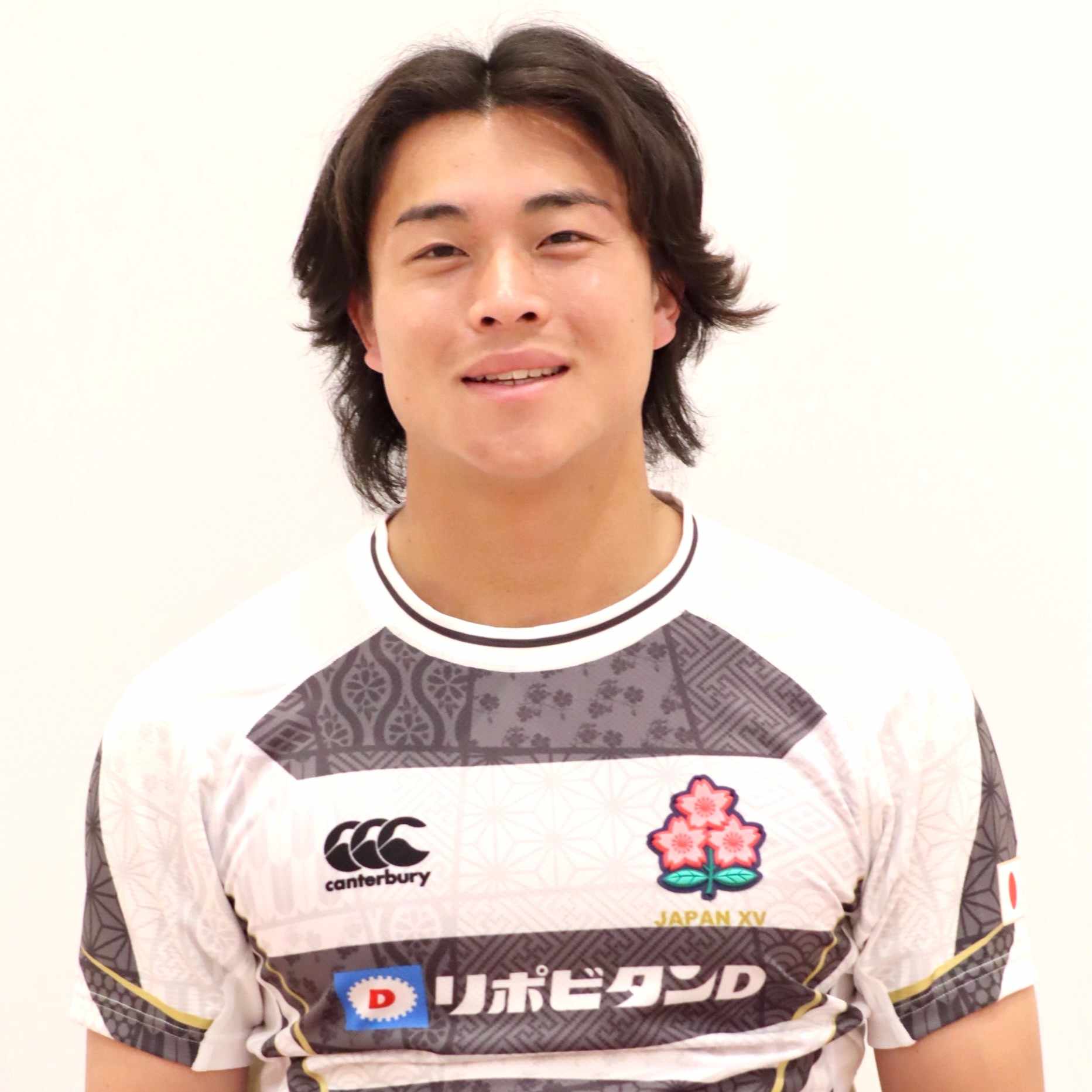 高本とむ